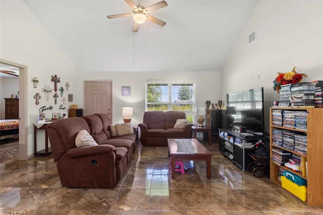 Photo of 1545 County Road 2145