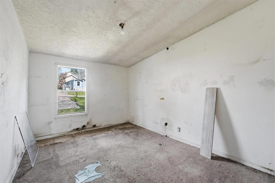 Photo of 16933 W Hammon