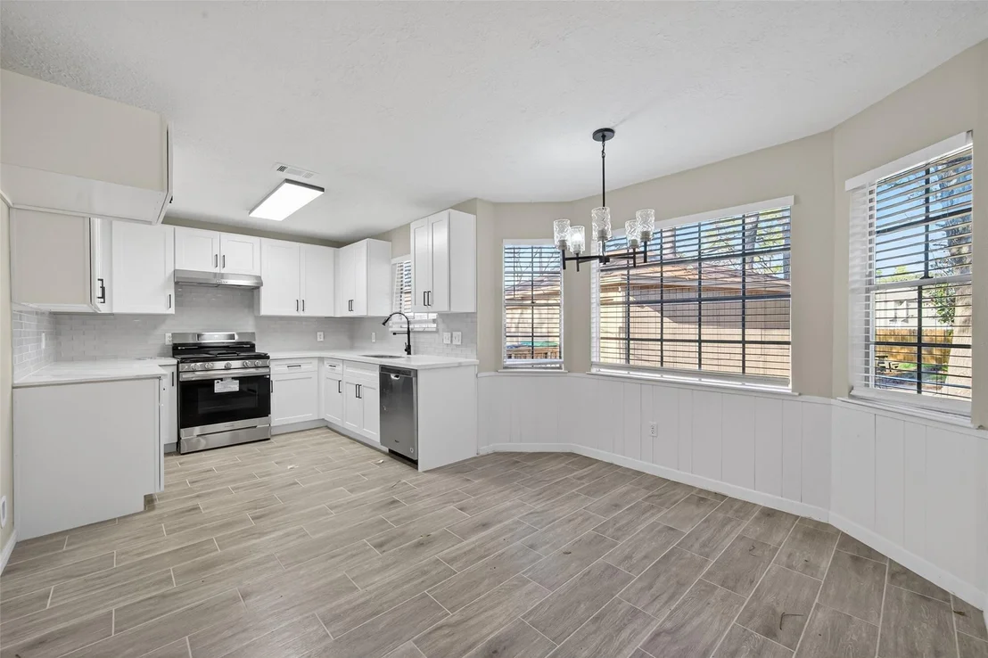 Photo of 6038 Greenmont Drive