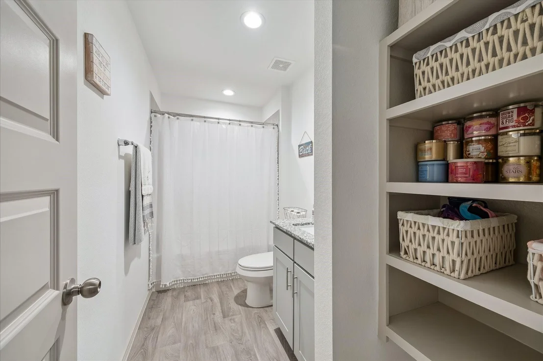Photo of 1308 Redbud Lane