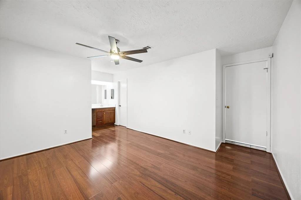 Photo of 1370 Stevenage Lane
