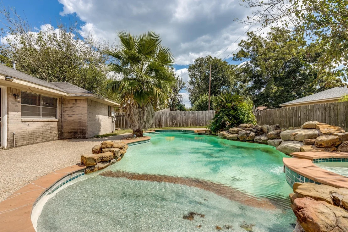 Photo of 7023 Sandswept Lane