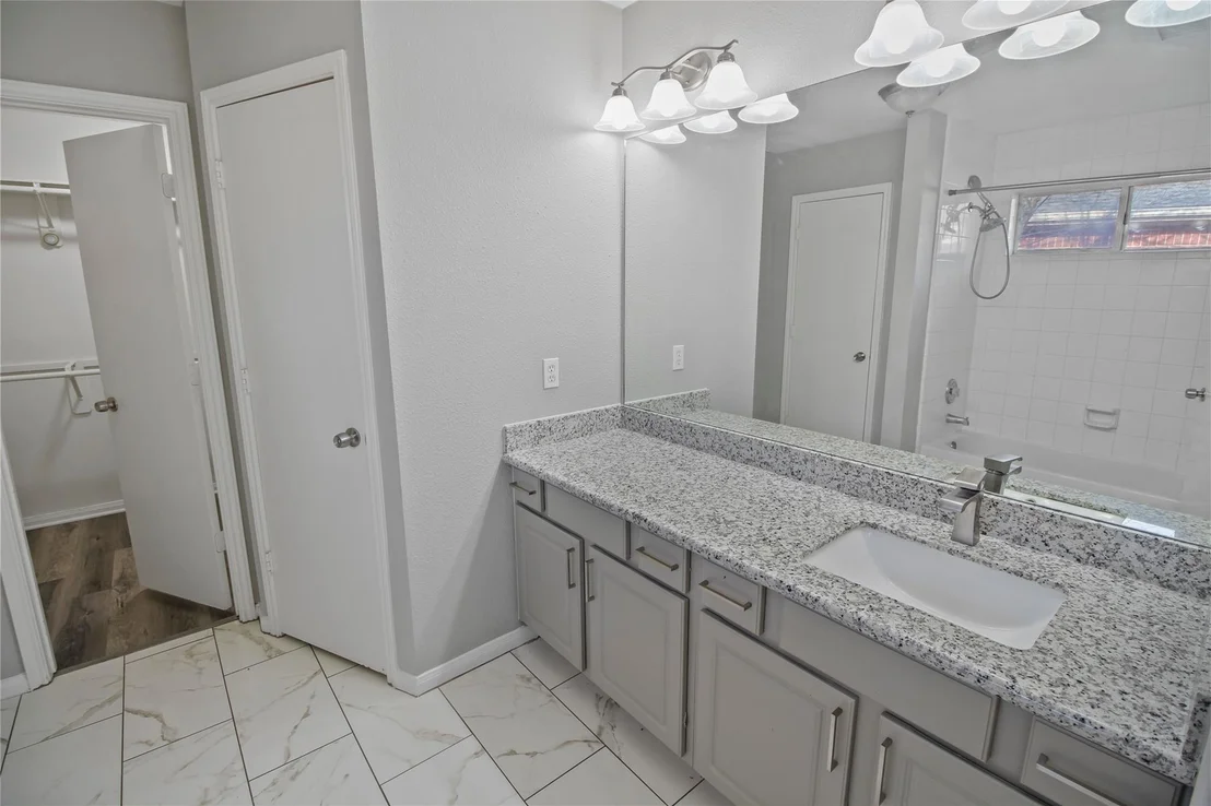 Photo of 20418 Cherry Haven Circle