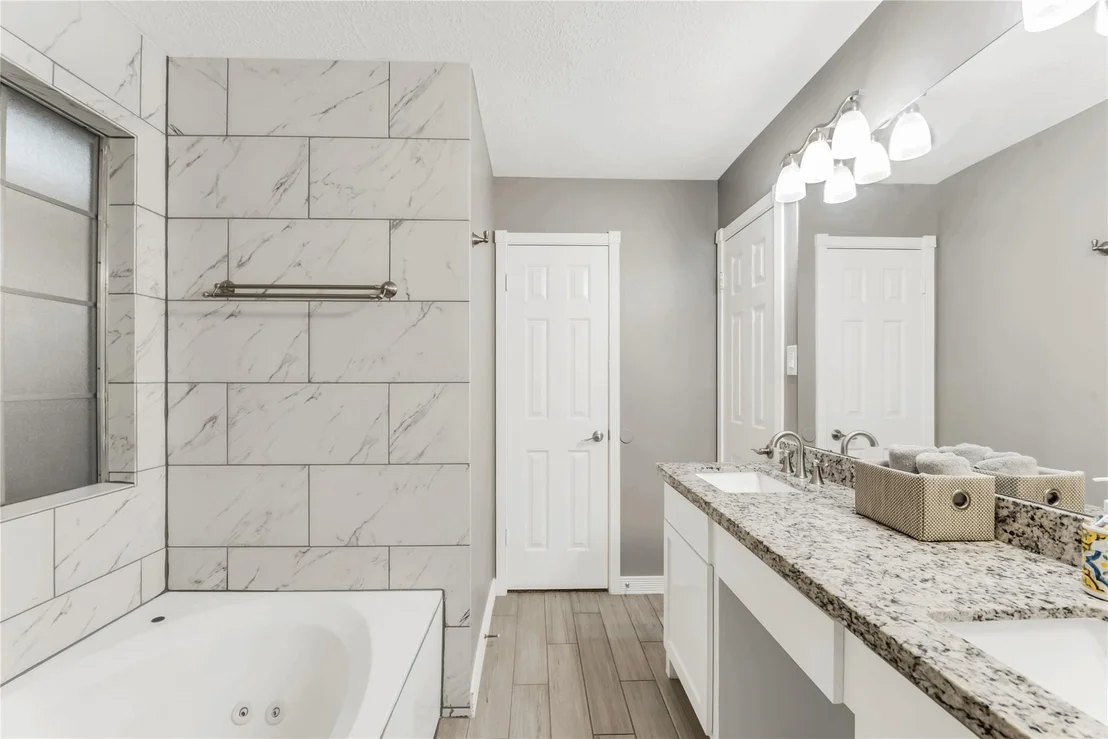 Photo of 13751 Sablesprings Lane