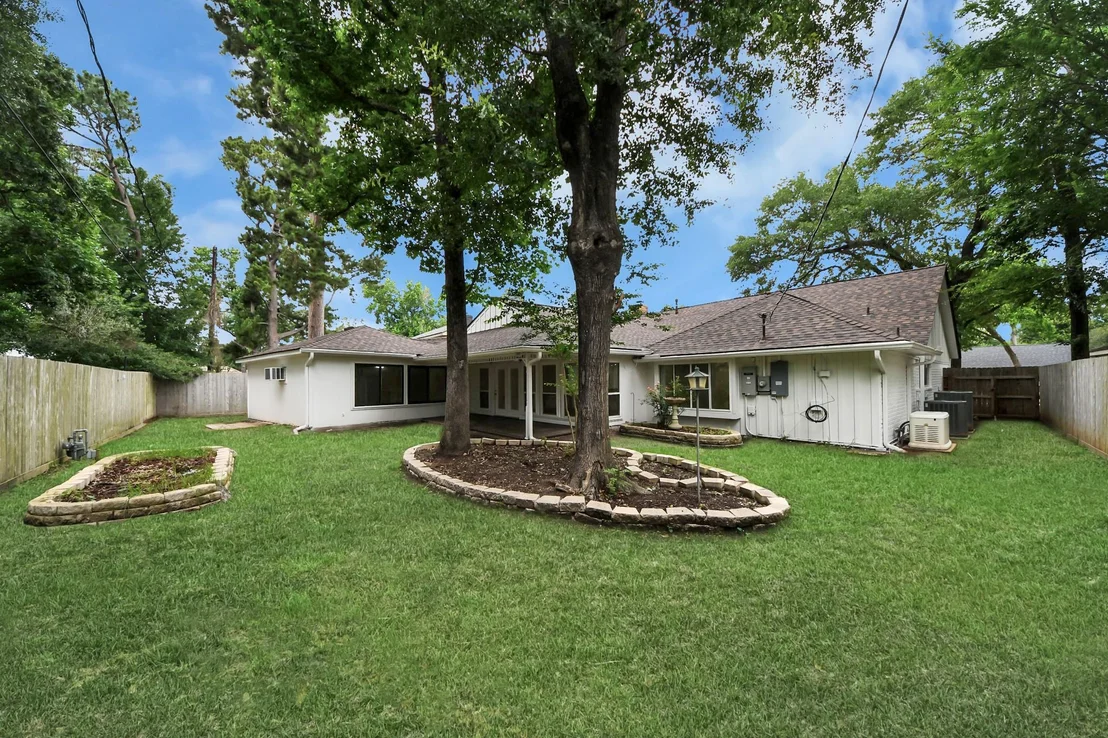 Photo of 25511 Many Oak Drive