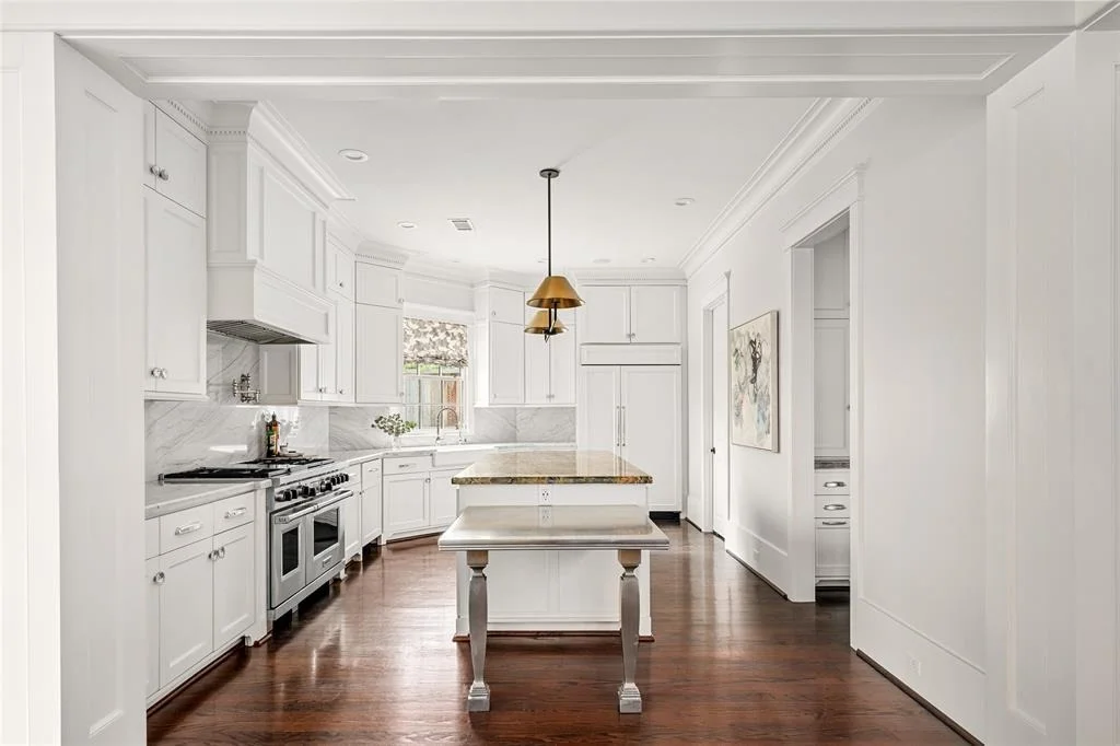 Photo of 2443 Pelham Drive