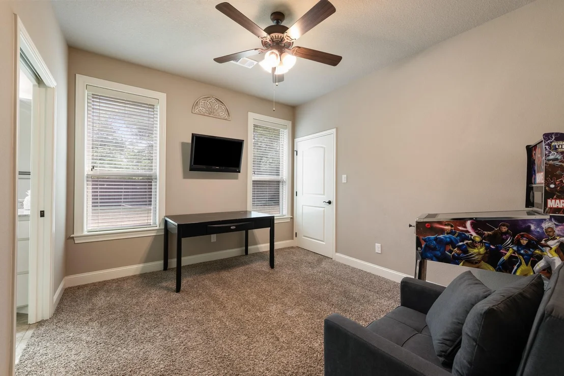Photo of 4605 River Valley Drive