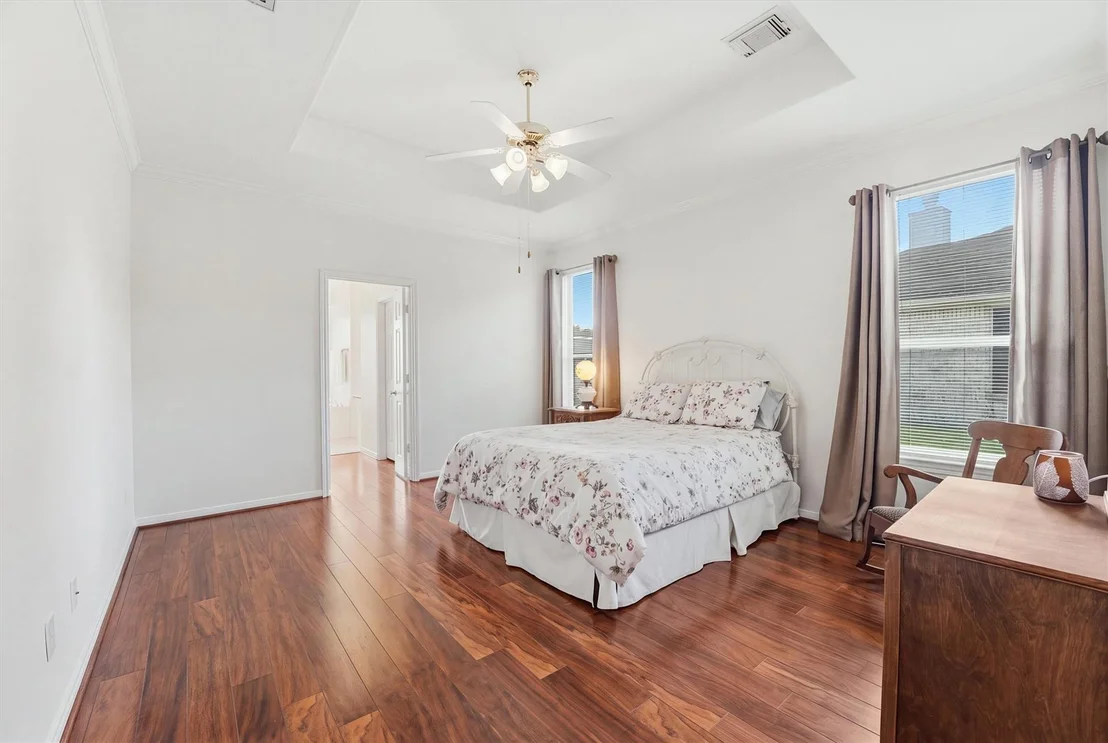 Photo of 222 Meadowhill Lane