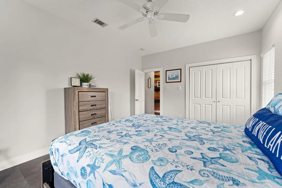 Photo of 814 Hall Avenue