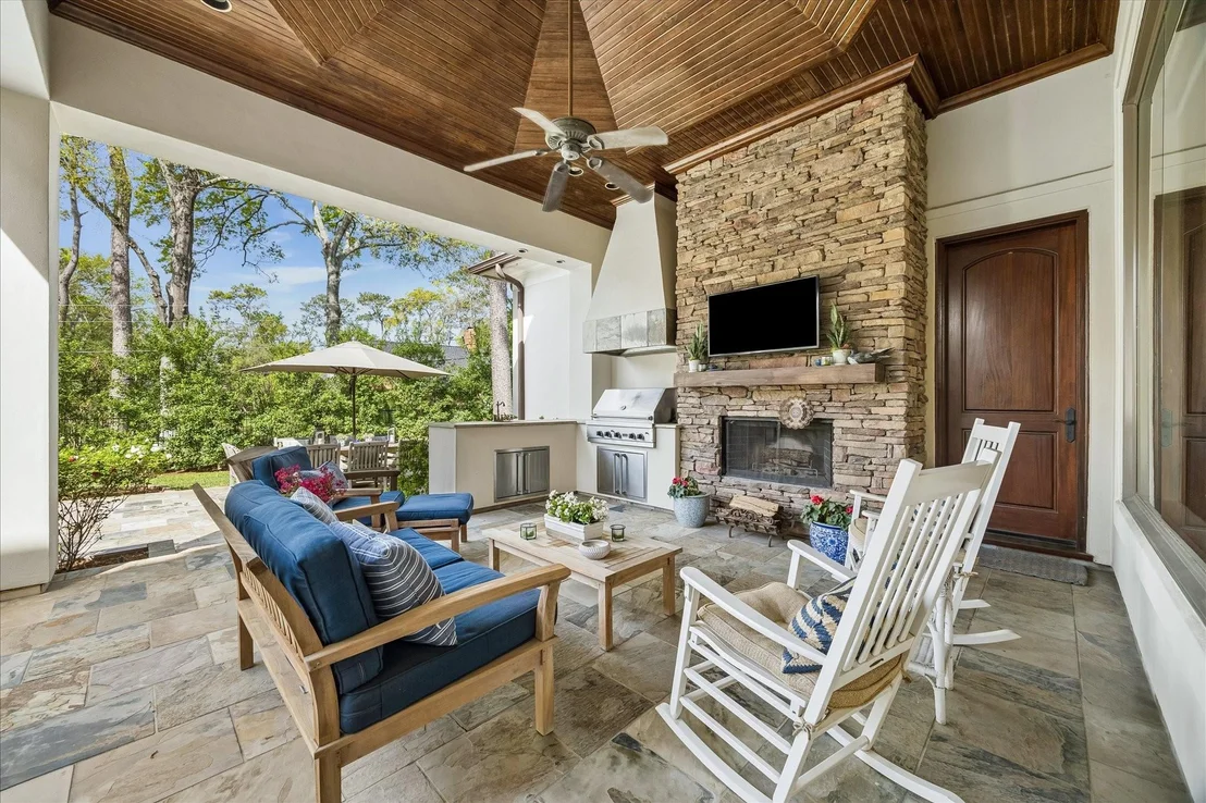 Photo of 107 Willowend Drive