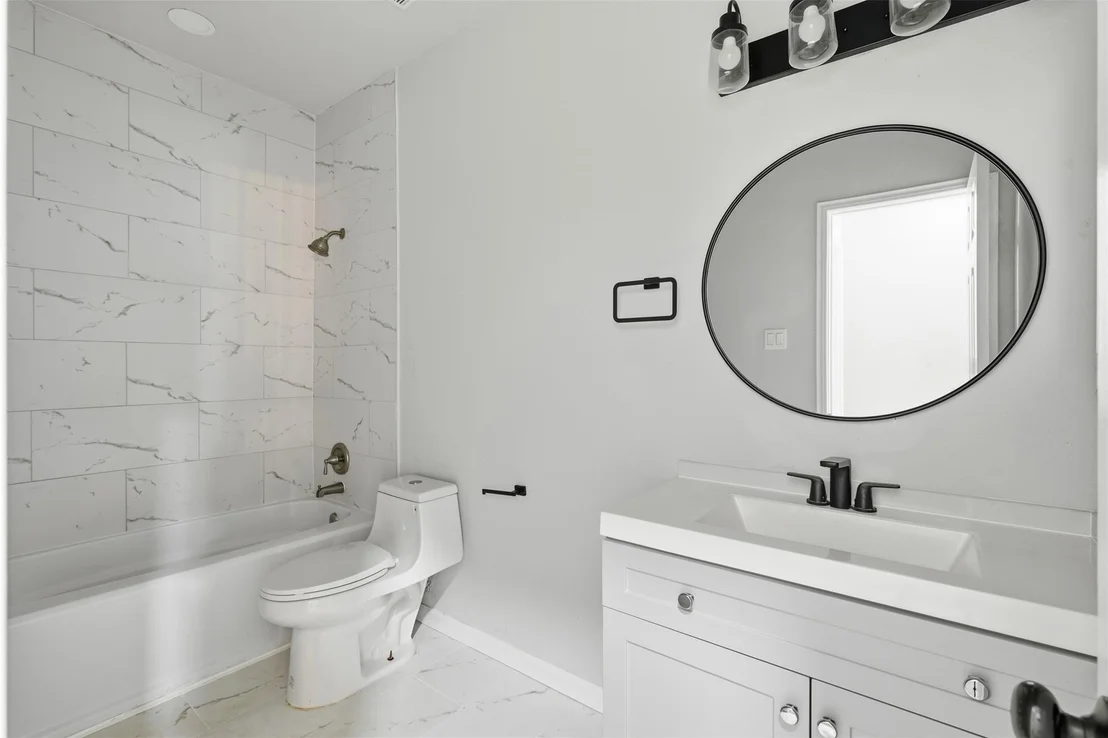 Photo of 21330 Amesbury Meadow Lane