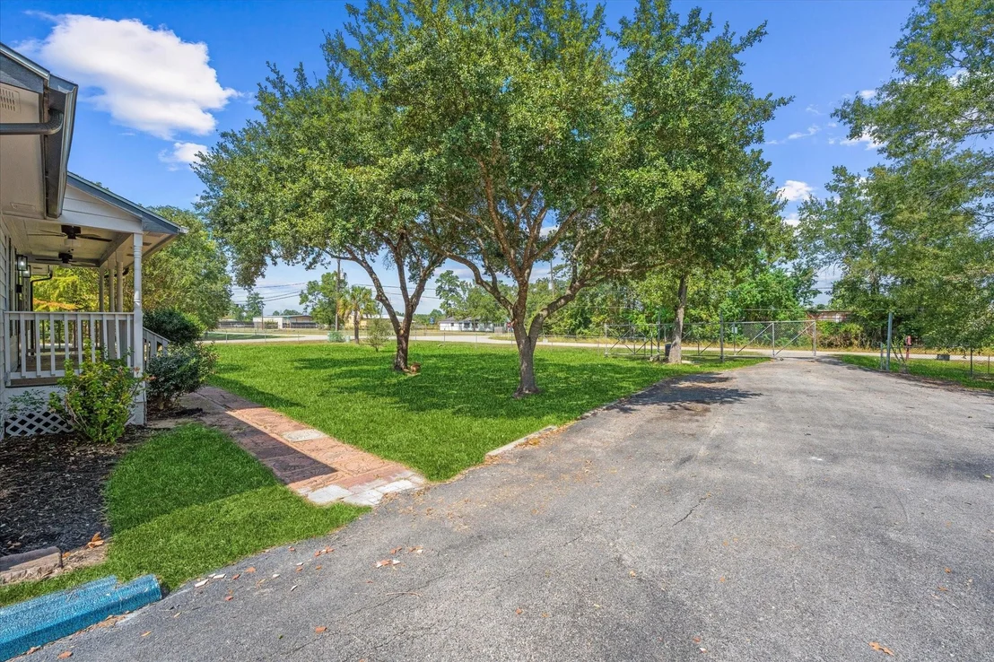 Photo of 6342 Big Oaks Drive