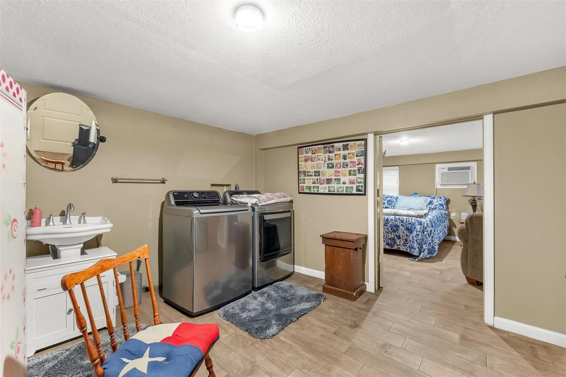 Photo of 439 Lakeview Harbor
