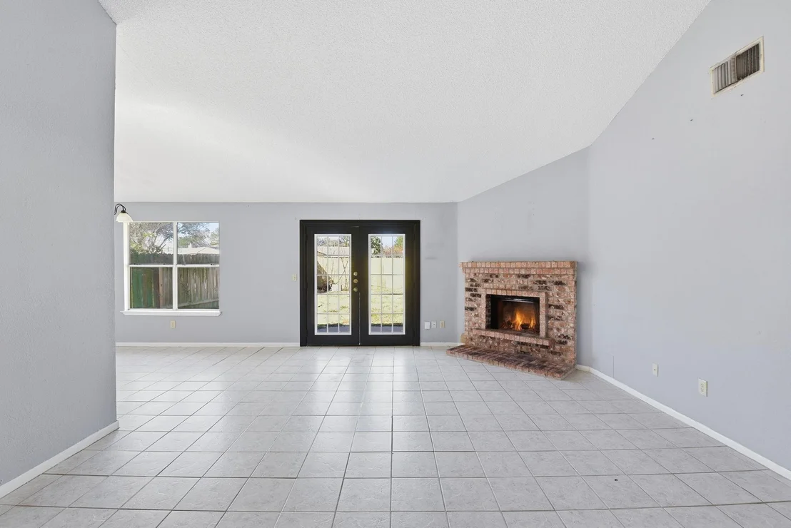 Photo of 5203 Smokey River Drive