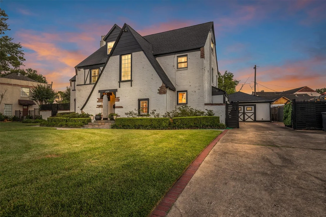 Photo of 4304 Roseneath Drive