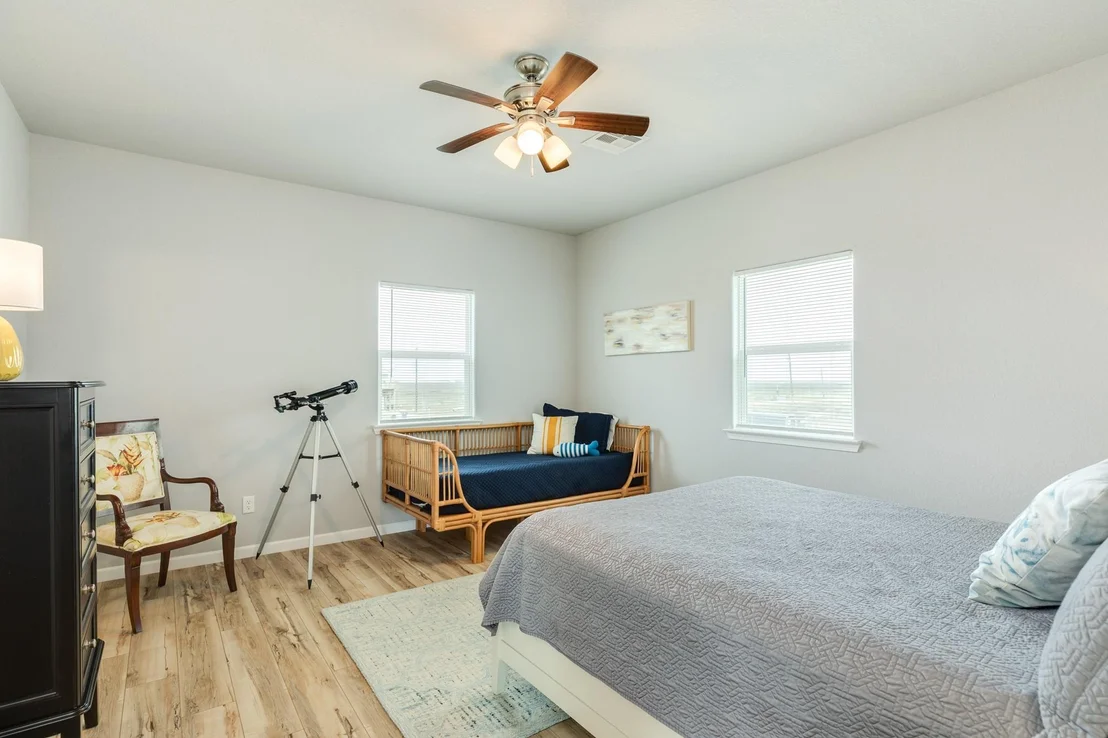 Photo of 2938 Bluewater Highway