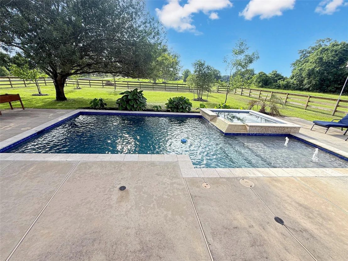 Photo of 807 Mill Road