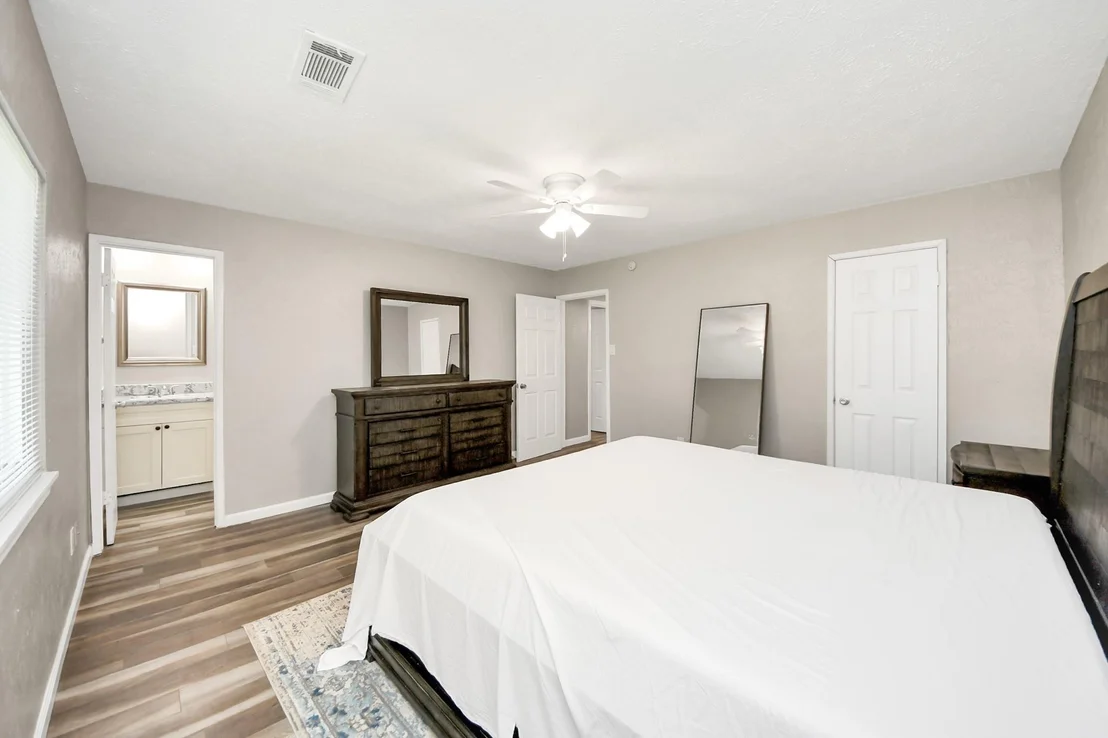 Photo of 6834 Kearney Drive