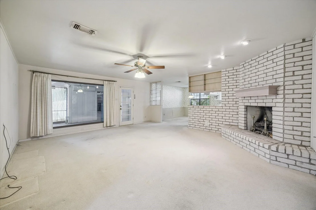 Photo of 2323 Parana Drive