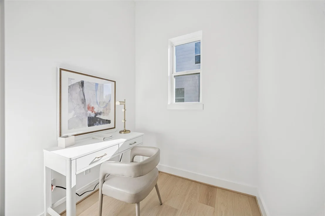 Photo of 3008 Lamar Street