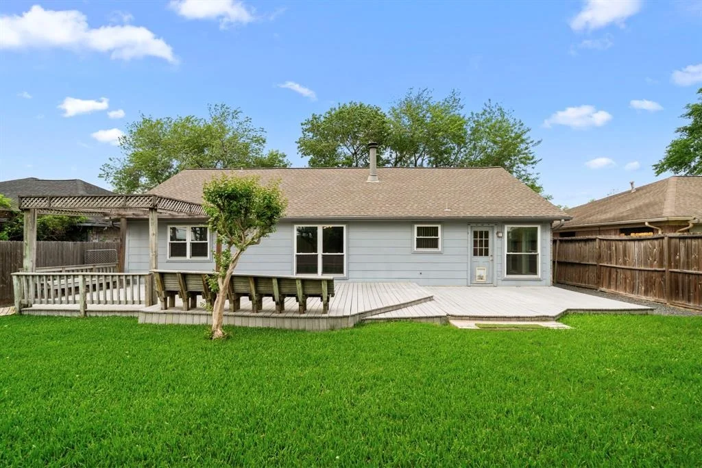 Photo of 8303 Battleoak Drive