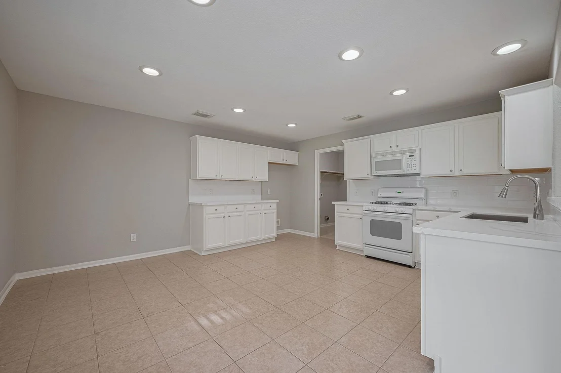 Photo of 9714 Angleside Lane