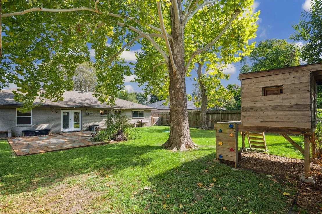 Photo of 5743 Ettrick Drive