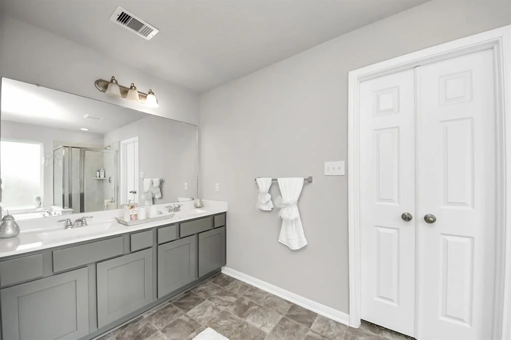 Photo of 2918 Silverhorn Lane
