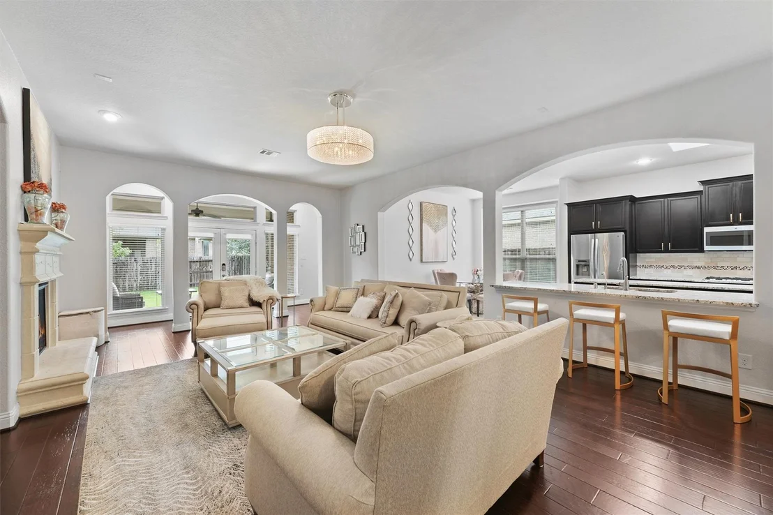 Photo of 6 Inland Prairie Drive