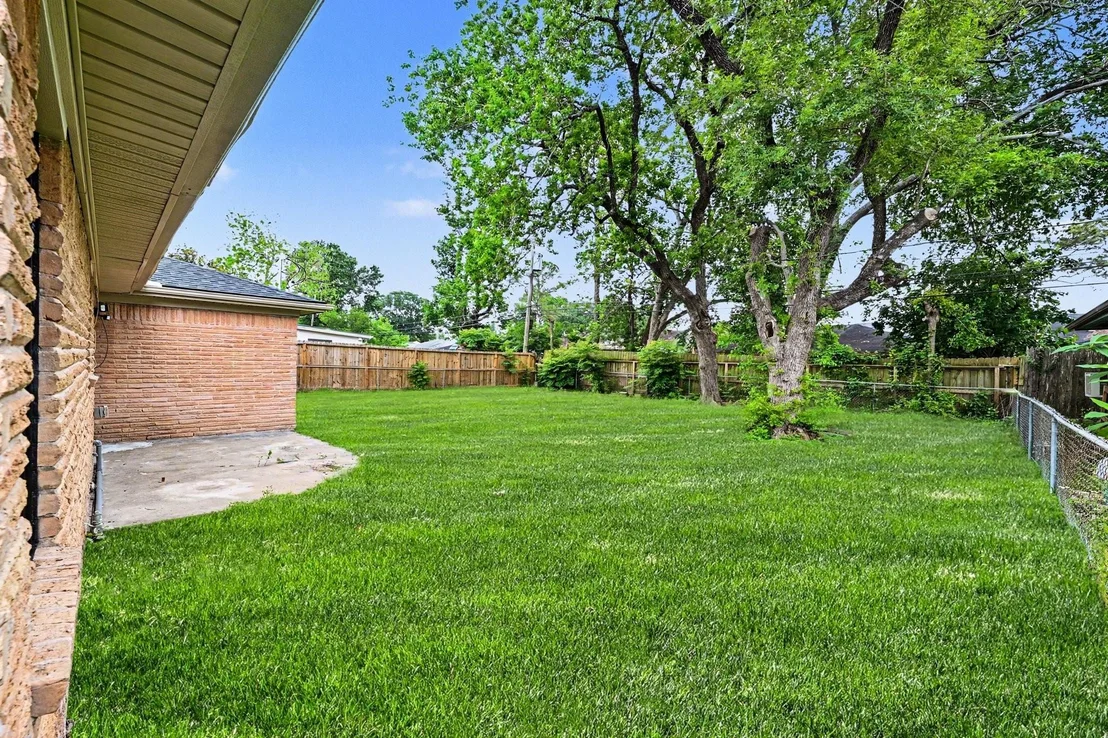 Photo of 7607 Grape Street