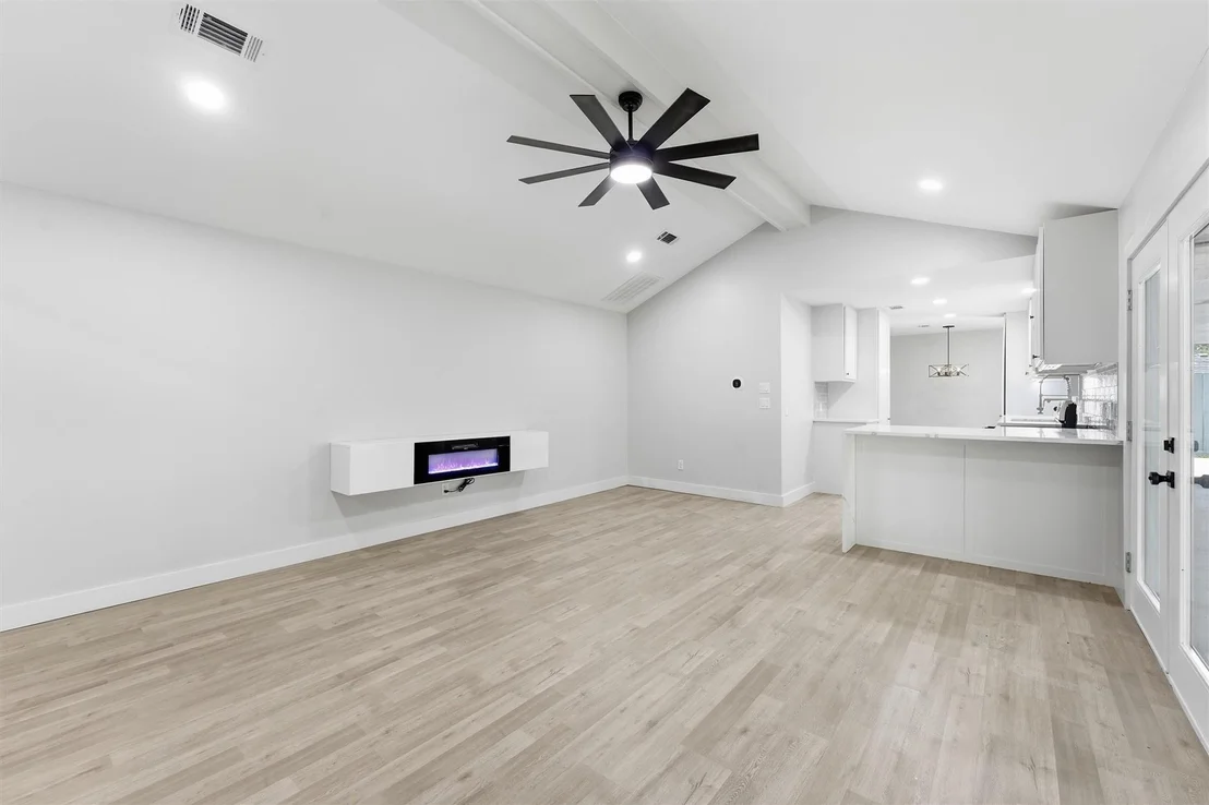 Photo of 11907 Renwick Drive