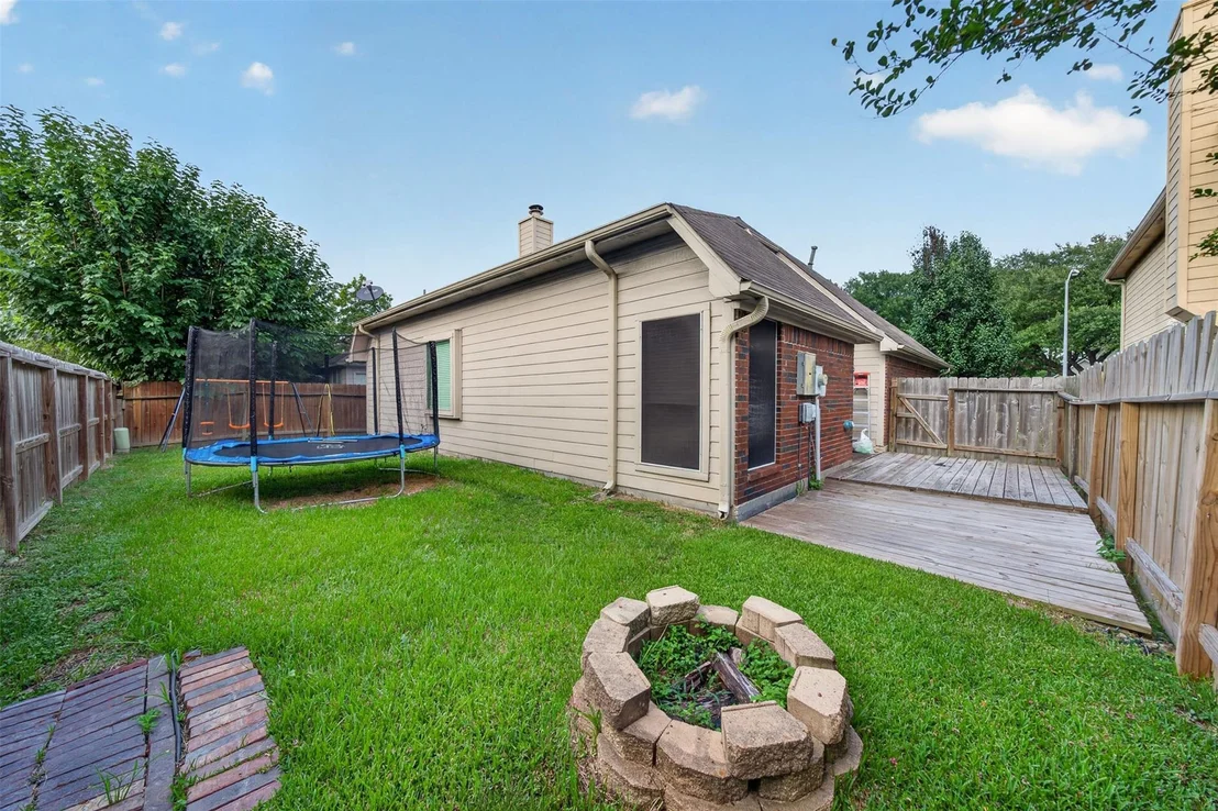 Photo of 31303 Baker Lake Drive