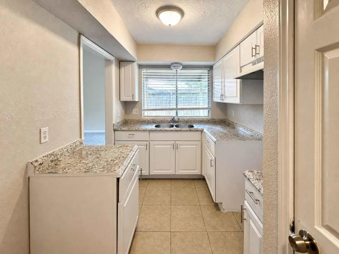 Photo of 8710 Parkway Forest Drive