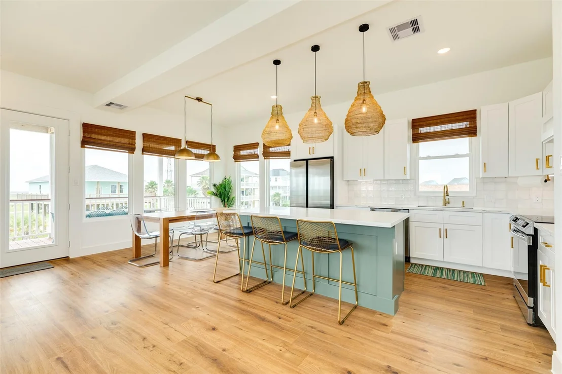 Photo of 13010 Buccaneer Parkway