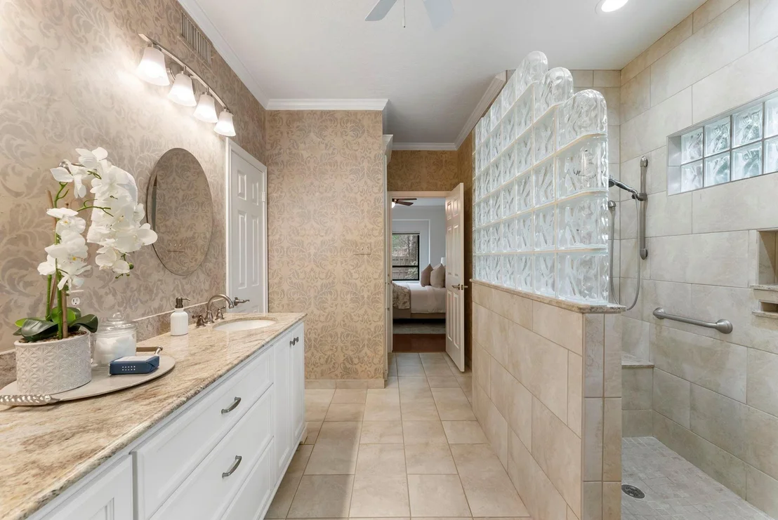 Photo of 70 Amberglow Court