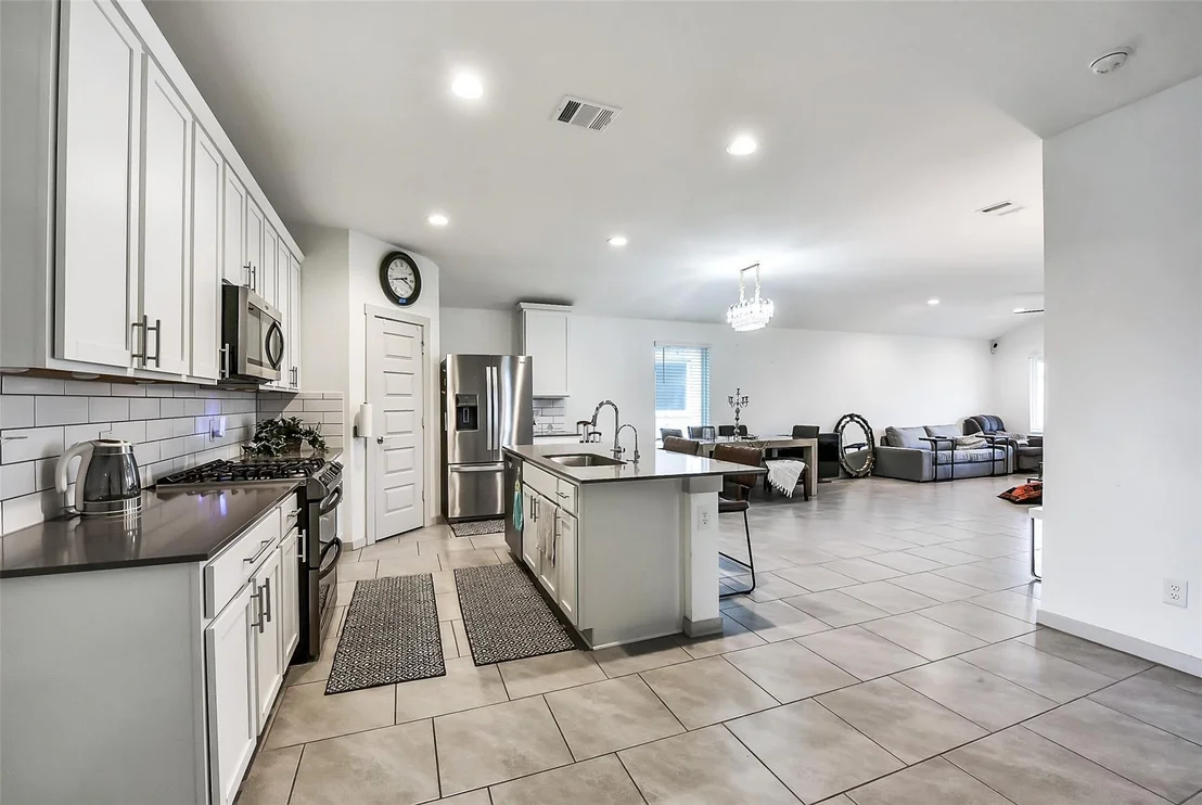 Photo of 7423 Ramsgate Cliff Lane