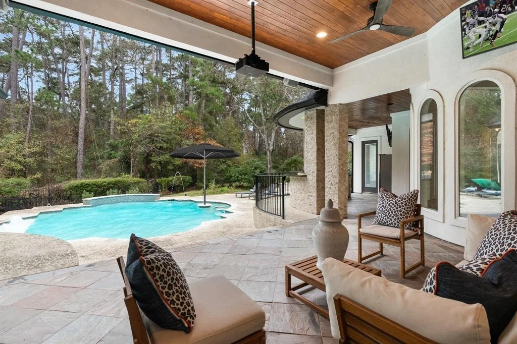 Photo of 337 W Pines Drive