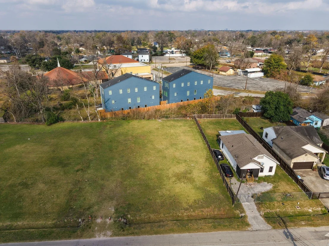 Photo of 950 Granville Drive