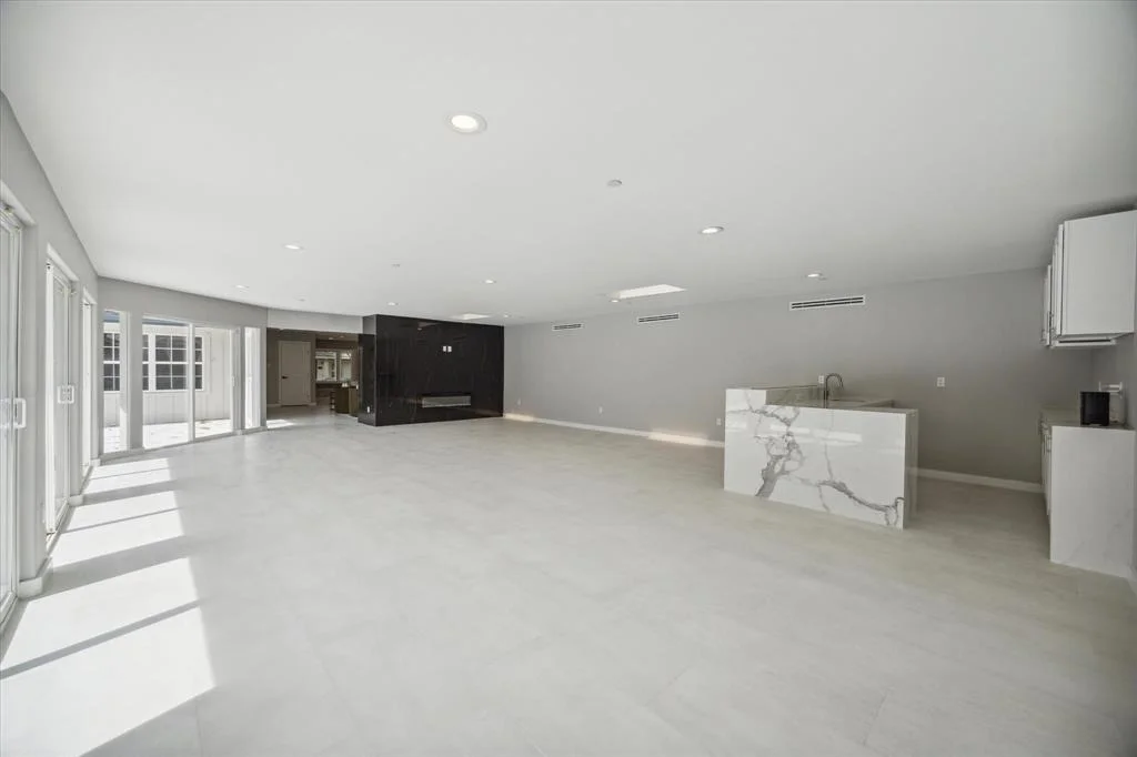 Photo of 8721 Westview Drive