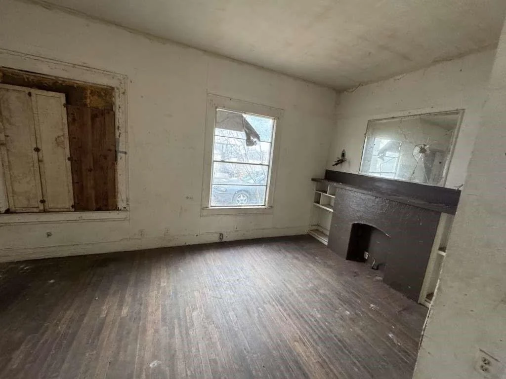 Photo of 509 N Waggoner Street