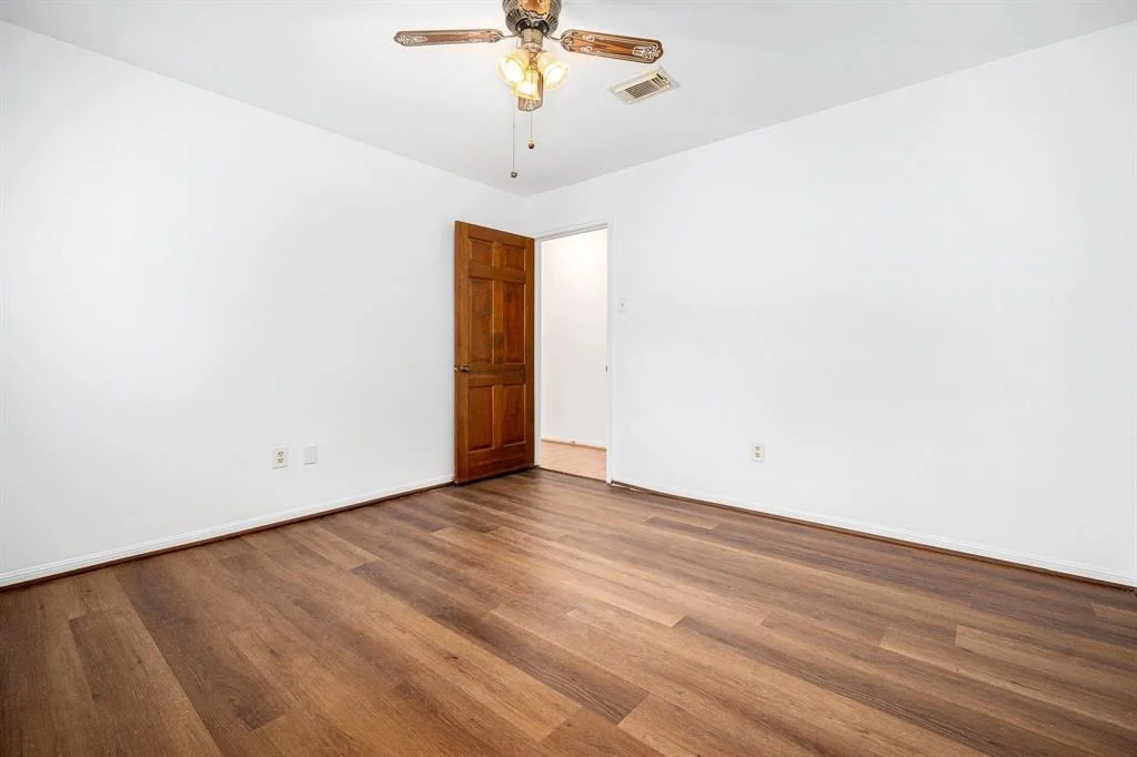 Photo of 907 Kingsbridge Road