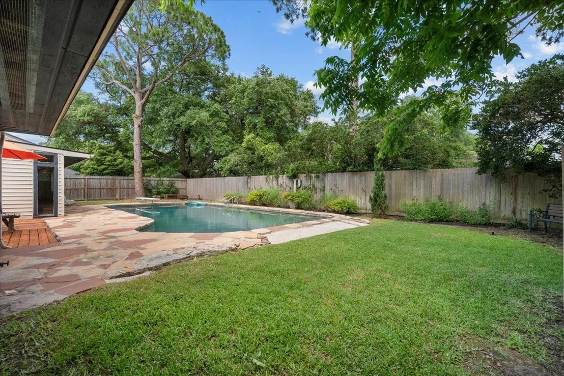 Photo of 1630 Bowline Road