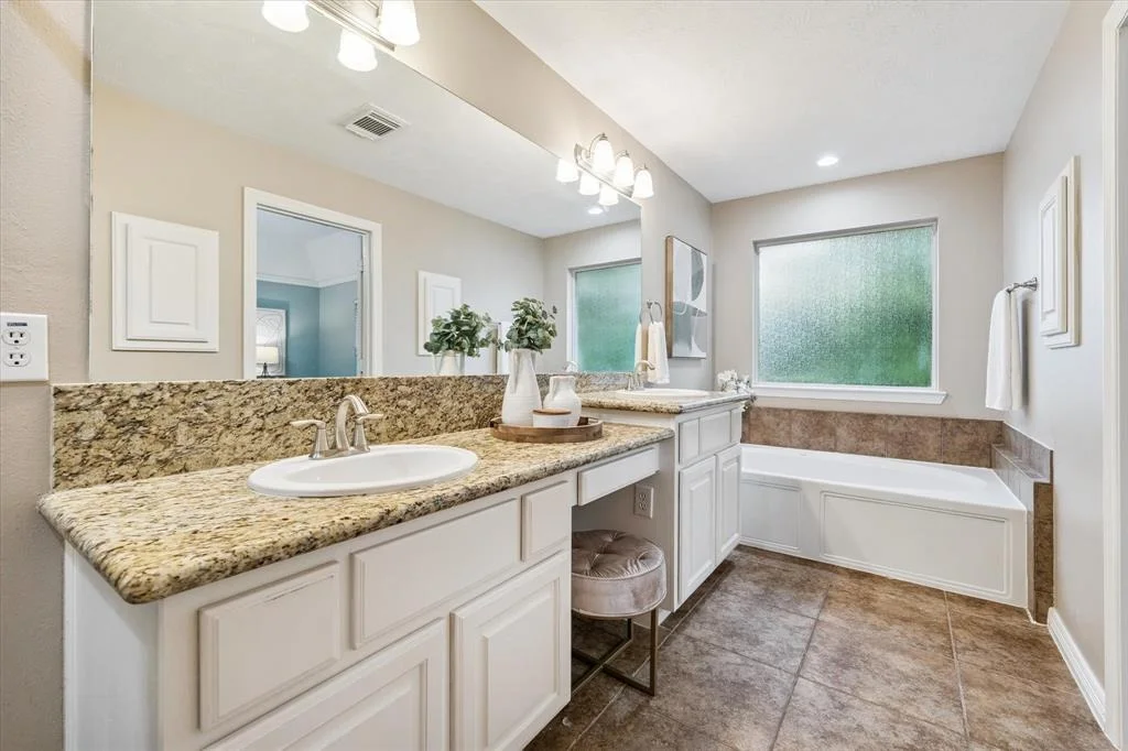 Photo of 1339 Ella Place