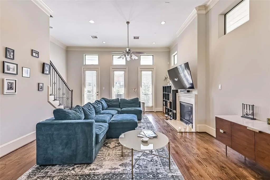 Photo of 2425 Polk Street