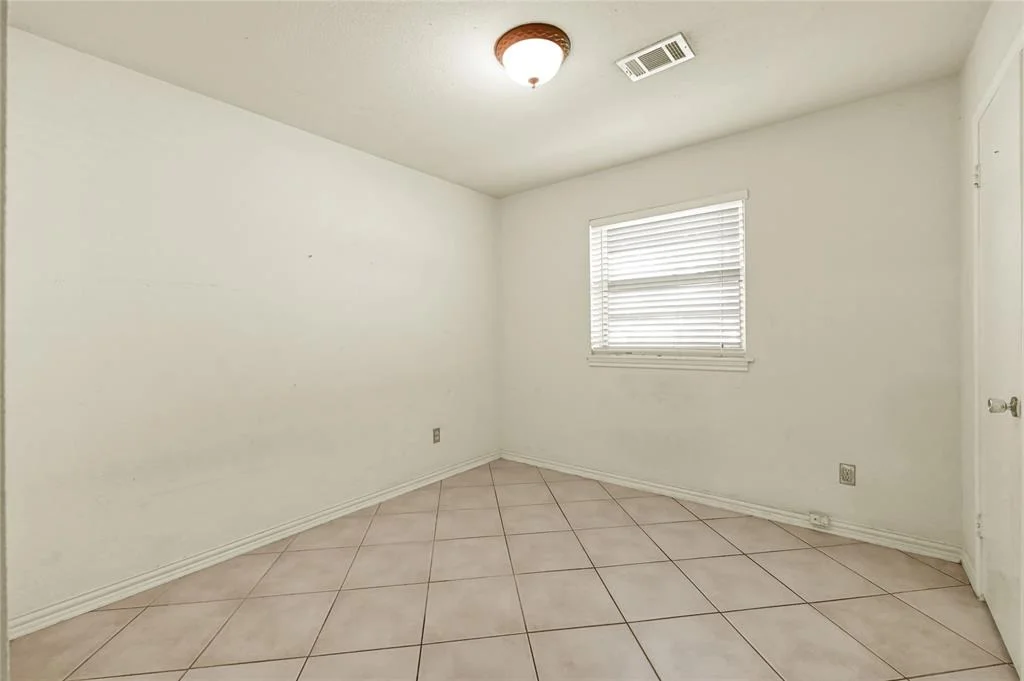 Photo of 4812 Honeysuckle Lane
