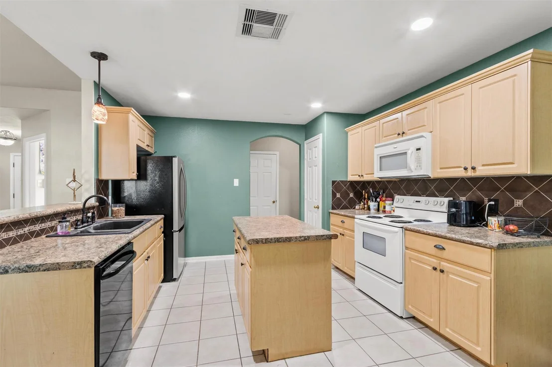 Photo of 217 Kellyn Court
