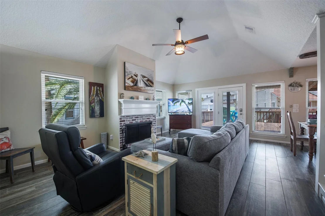 Photo of 207 Easterly Drive