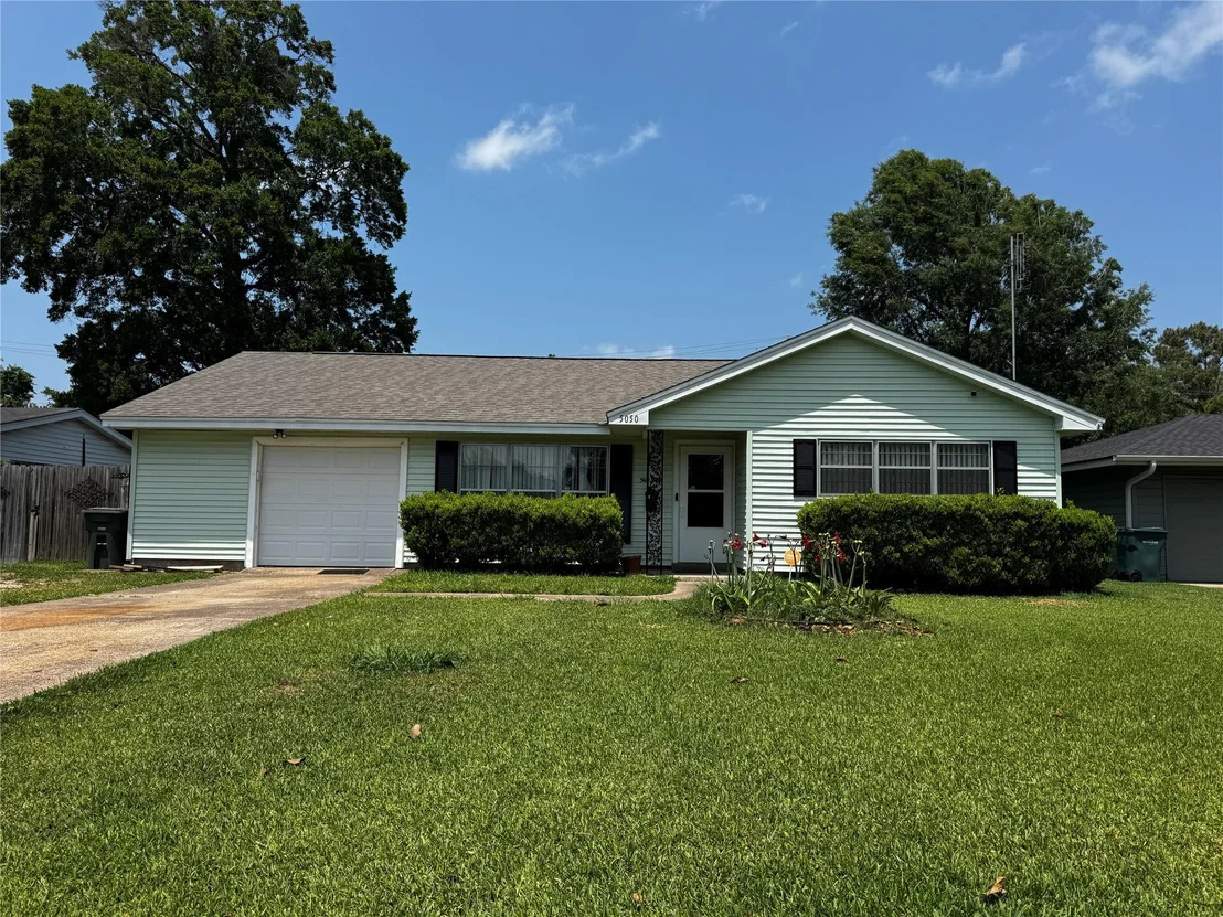 Photo of 5050 Swallow Drive