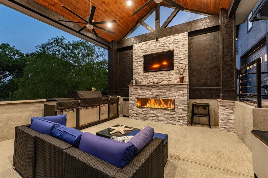 Photo of 5707 Windmill Lane