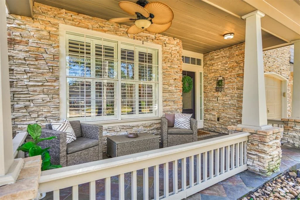 Photo of 86 S Clovergate Circle